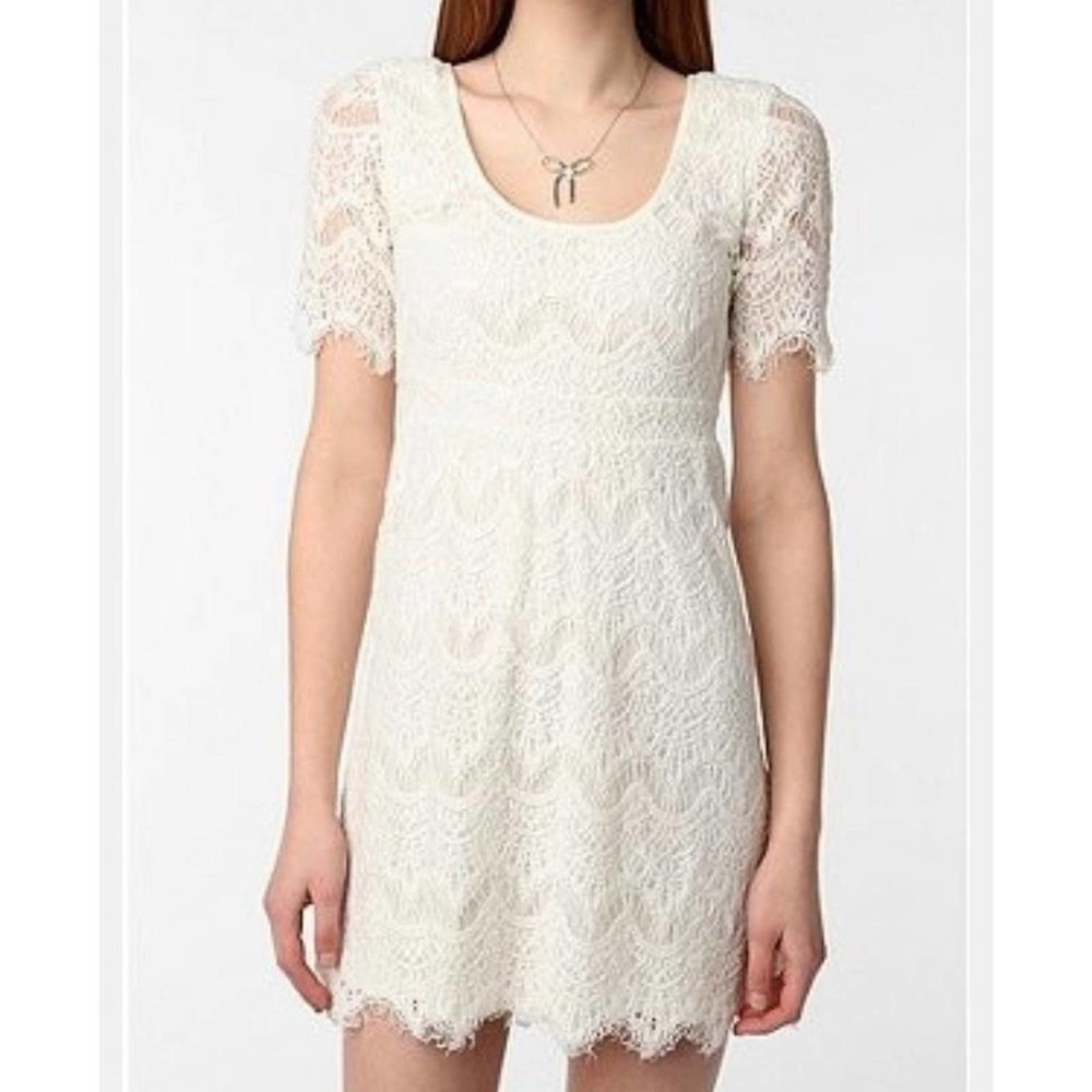 UO Pins & Needles Womens Crochet Lace Mini Dress Medium White Lined Boho Fairy